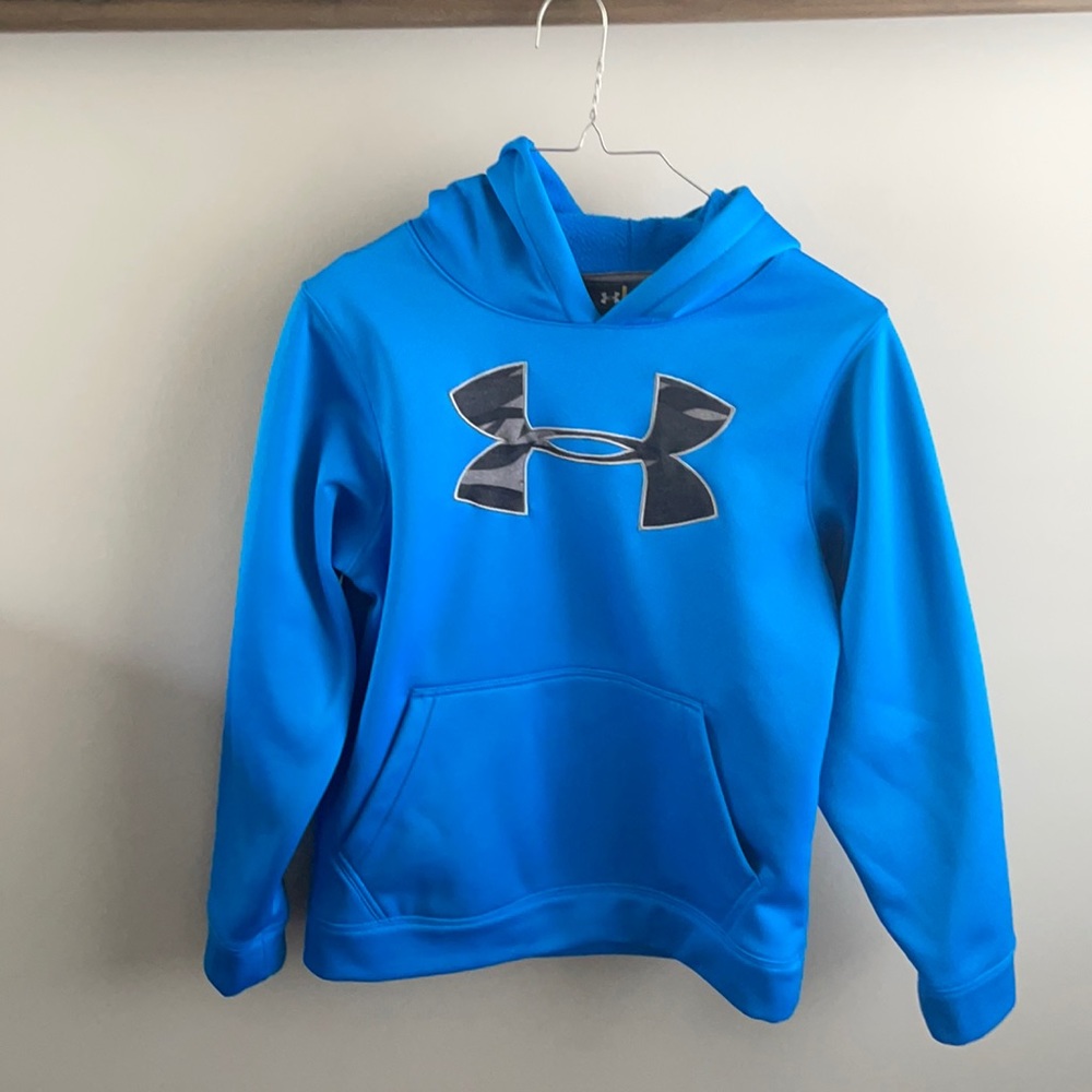Under Armour kids hoodie size medium